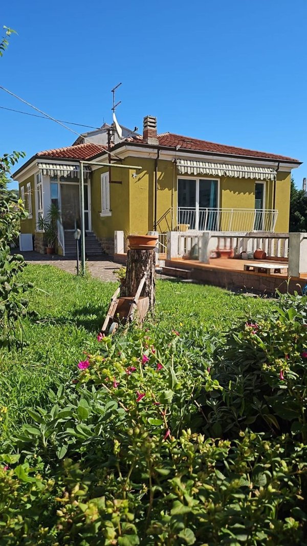 casa indipendente in vendita a Trieste in zona Servola