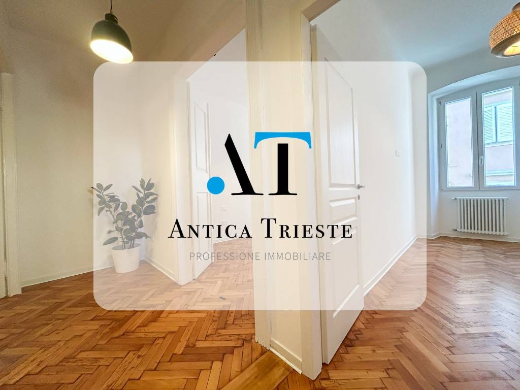 appartamento in vendita a Trieste in zona Cavana