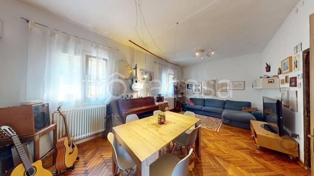 appartamento in vendita a Trieste in zona Roiano