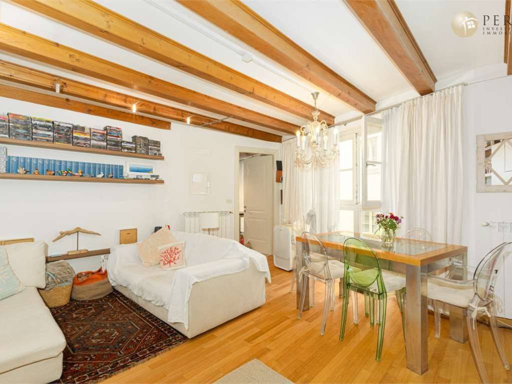 appartamento in vendita a Trieste in zona Città Vecchia