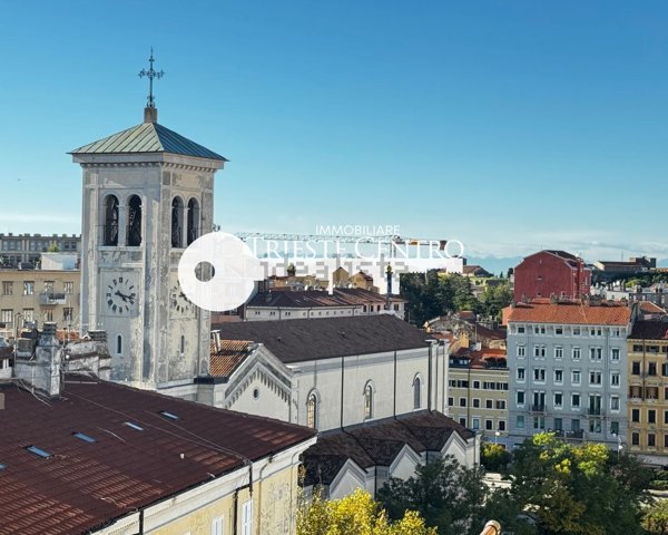 appartamento in vendita a Trieste in zona San Giacomo