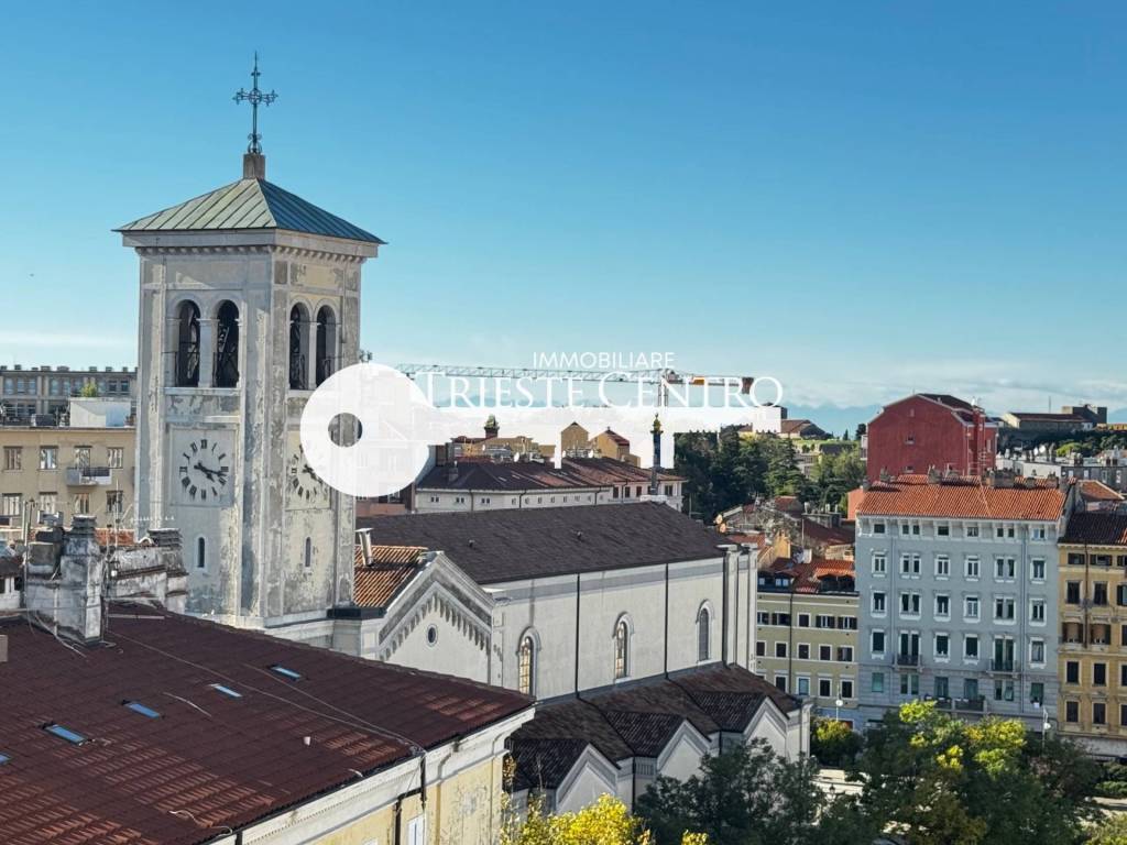 appartamento in vendita a Trieste in zona San Giacomo