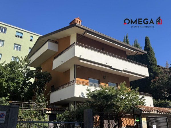 casa indipendente in vendita a Trieste in zona Rozzol