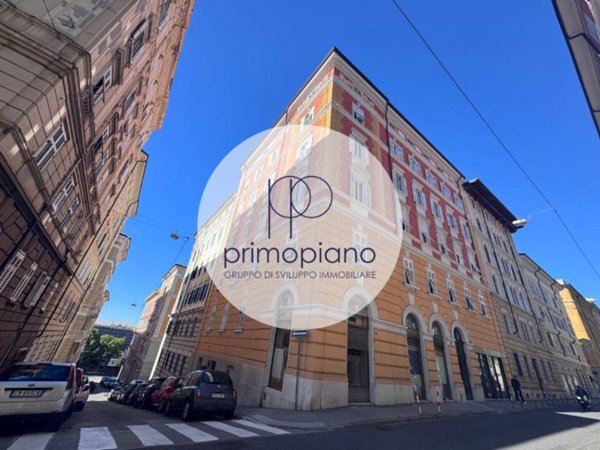 appartamento in vendita a Trieste in zona Roiano