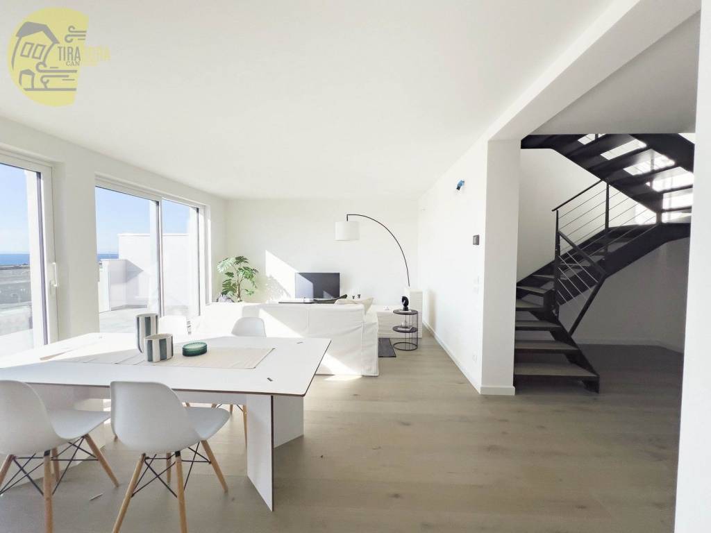 appartamento in vendita a Trieste in zona Roiano