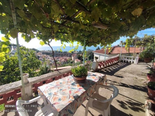 appartamento in vendita a Trieste in zona Roiano