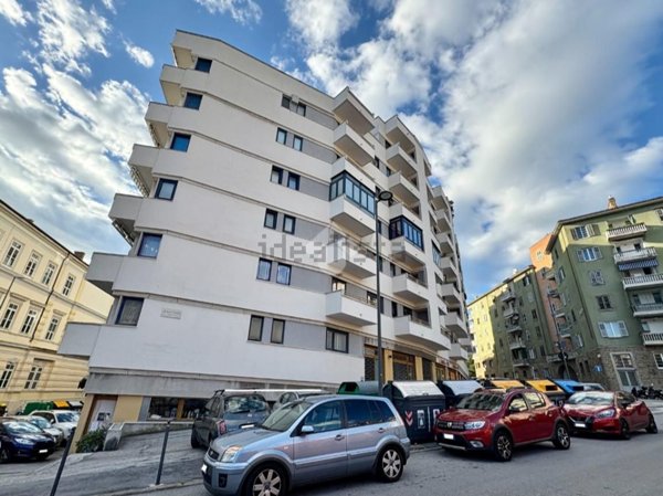 appartamento in vendita a Trieste in zona Roiano