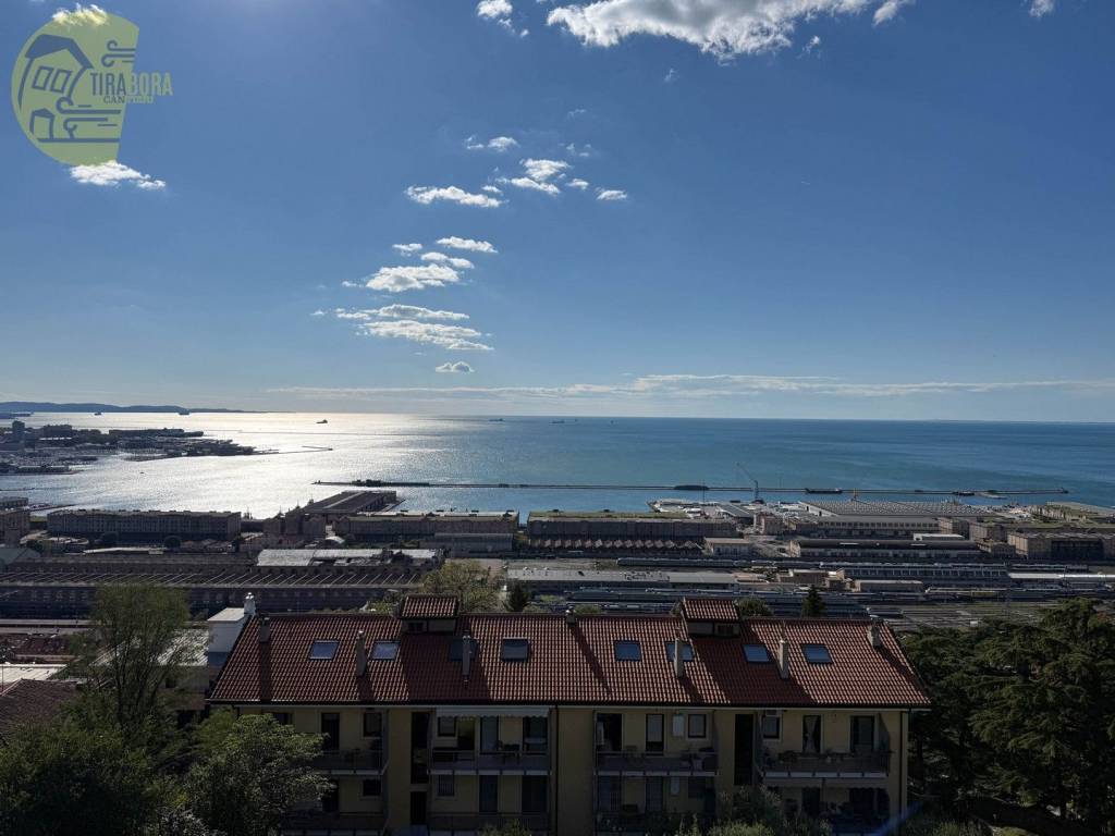 casa indipendente in vendita a Trieste in zona Scorcola