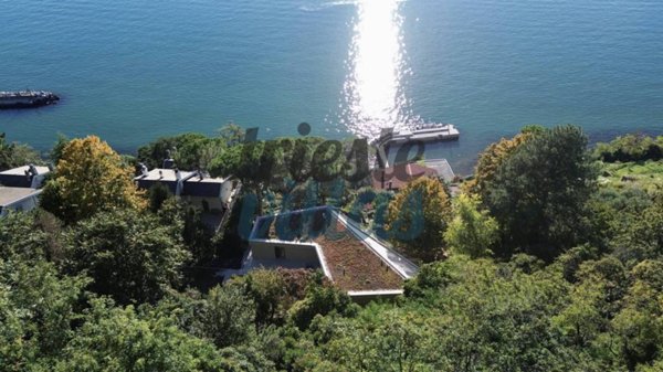 casa indipendente in vendita a Trieste in zona Grignano