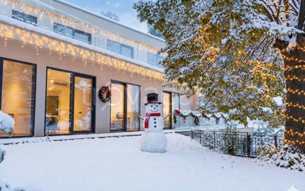 appartamento in vendita a Trieste in zona Grignano