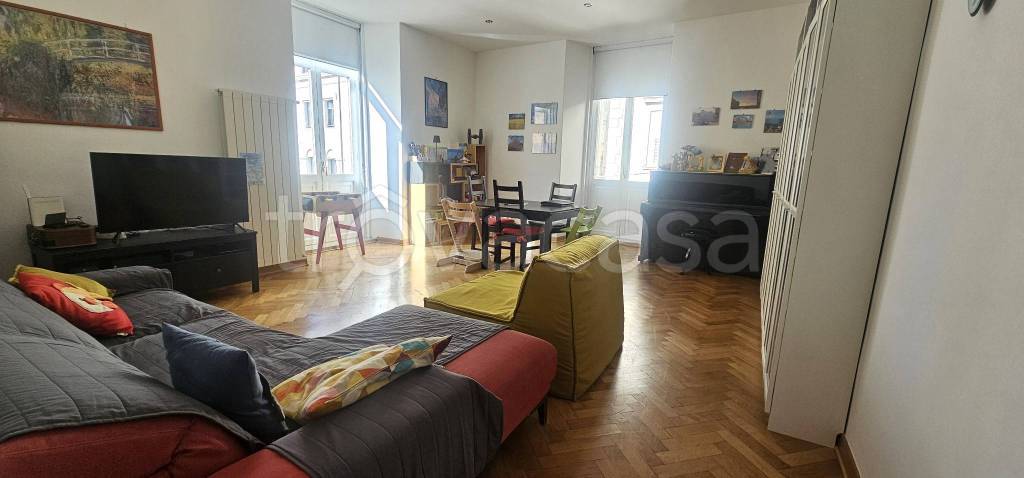 appartamento in vendita a Trieste in zona Cattinara