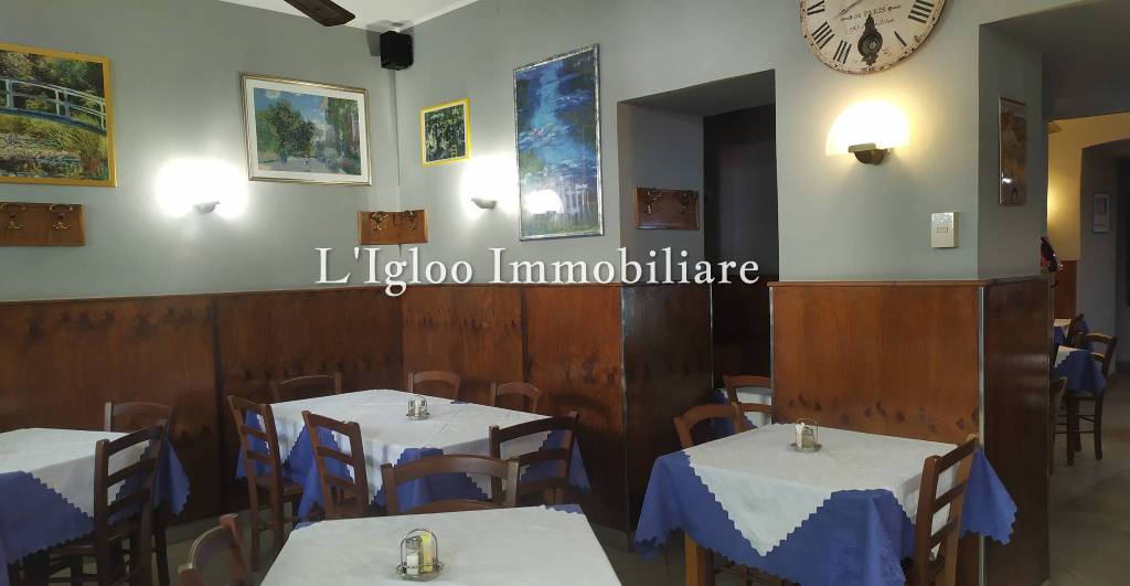 negozio in vendita a Trieste in zona Borgo Teresiano