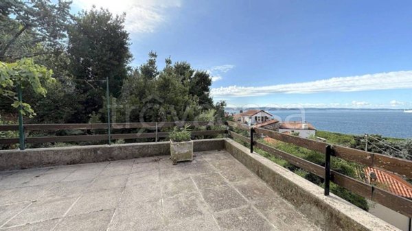 appartamento in vendita a Trieste in zona Barcola