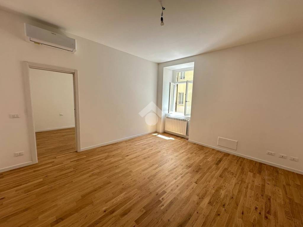 appartamento in vendita a Trieste in zona Borgo Teresiano