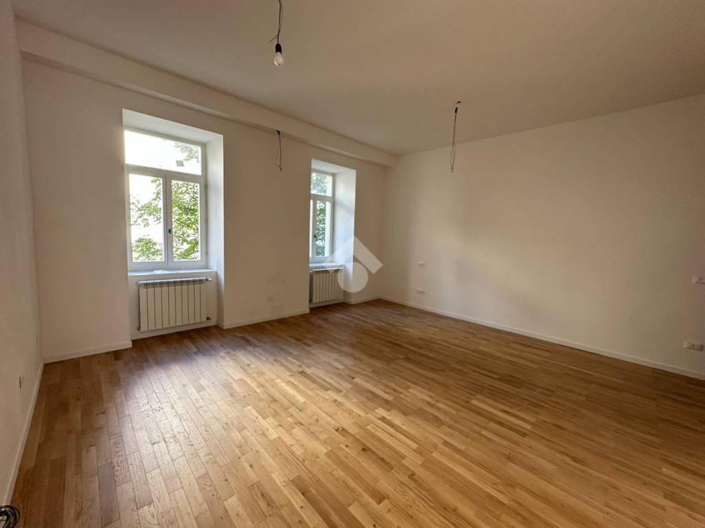 appartamento in vendita a Trieste in zona Borgo Teresiano