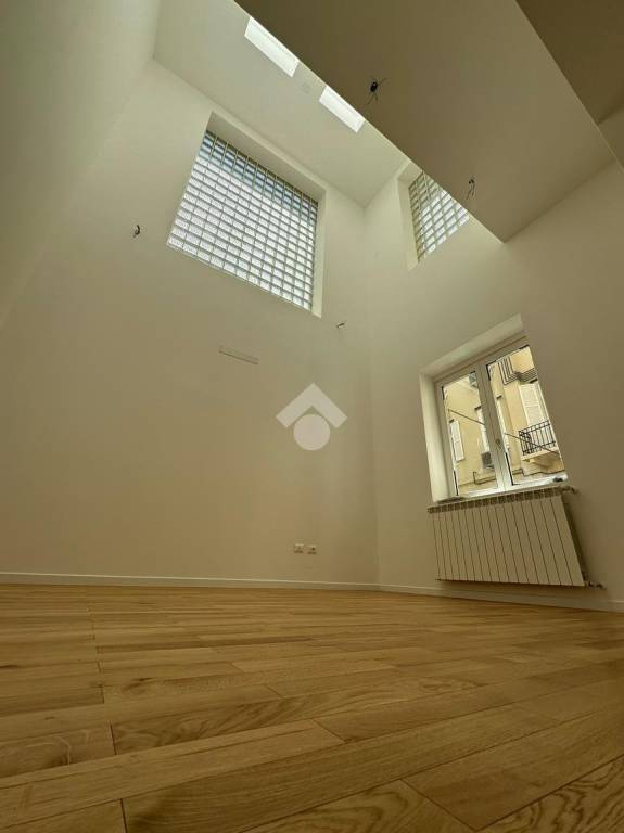 appartamento in vendita a Trieste in zona Borgo Teresiano