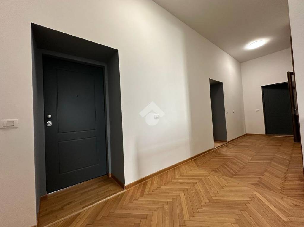 appartamento in vendita a Trieste in zona Borgo Teresiano