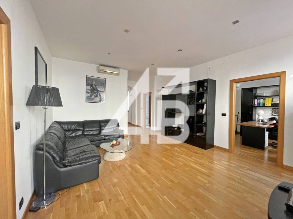 appartamento in vendita a Trieste