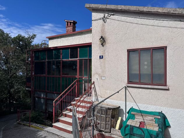 casa indipendente in vendita a Trieste in zona Roiano