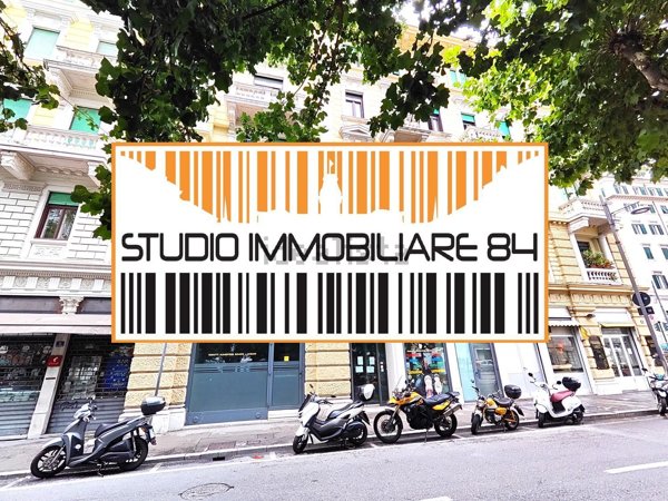 locale commerciale in vendita a Trieste in zona Barriera vecchia