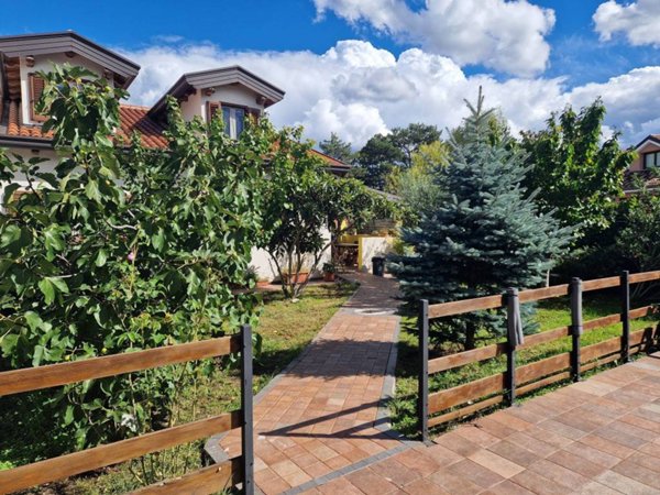 casa indipendente in vendita a Trieste in zona Opicina