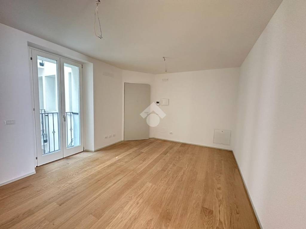 appartamento in vendita a Trieste in zona Borgo Teresiano