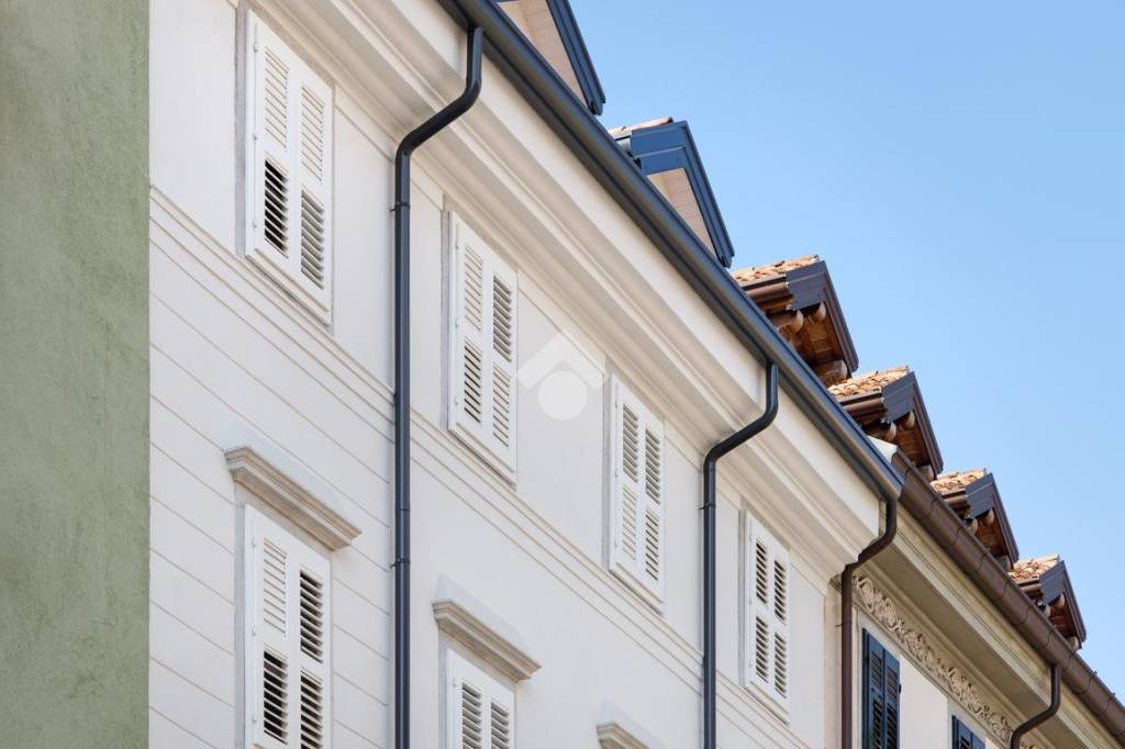 appartamento in vendita a Trieste in zona Borgo Teresiano