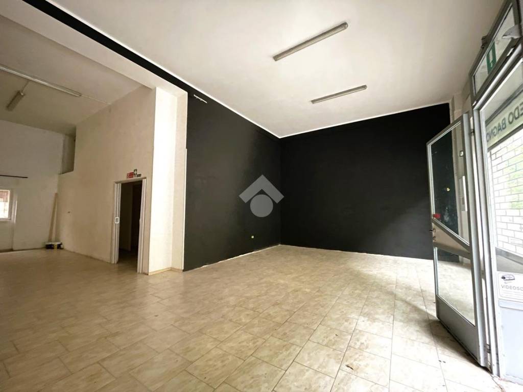 negozio in vendita a Trieste in zona Chiarbola