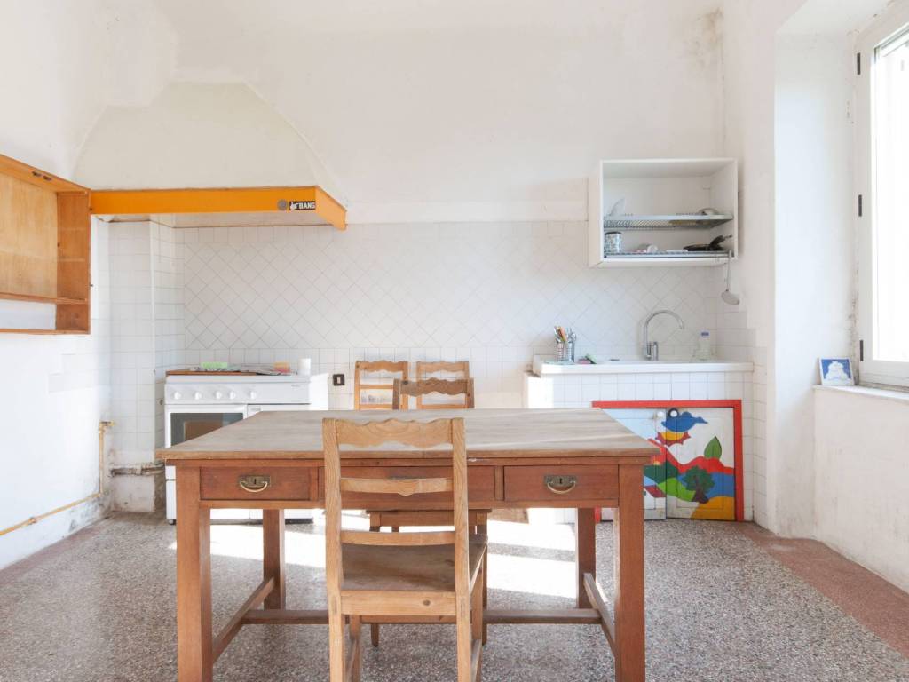 appartamento in vendita a Trieste in zona Campi Elisi