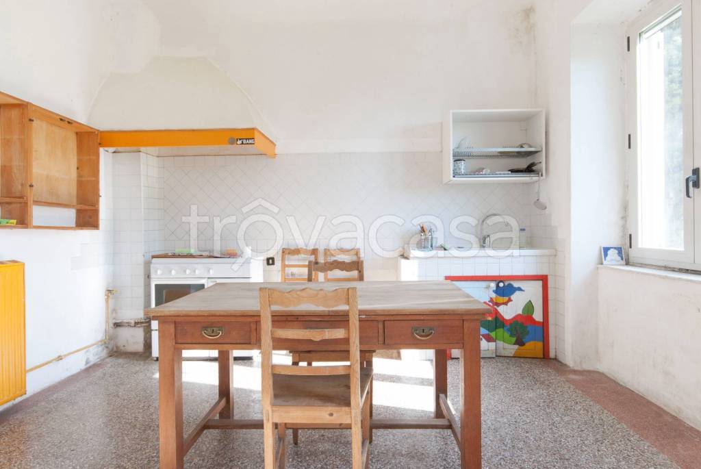 appartamento in vendita a Trieste in zona Campi Elisi