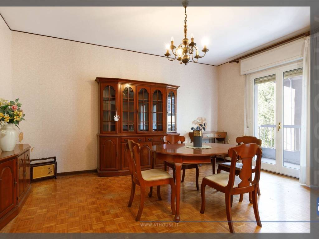 appartamento in vendita a Trieste in zona Cavana