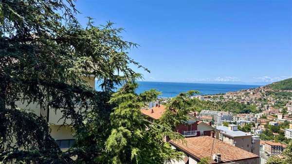 appartamento in vendita a Trieste in zona Scorcola