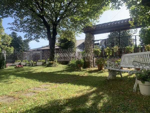 casa indipendente in vendita a Trieste in zona Padriciano