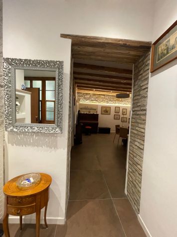 appartamento in vendita a Trieste in zona Città Nuova