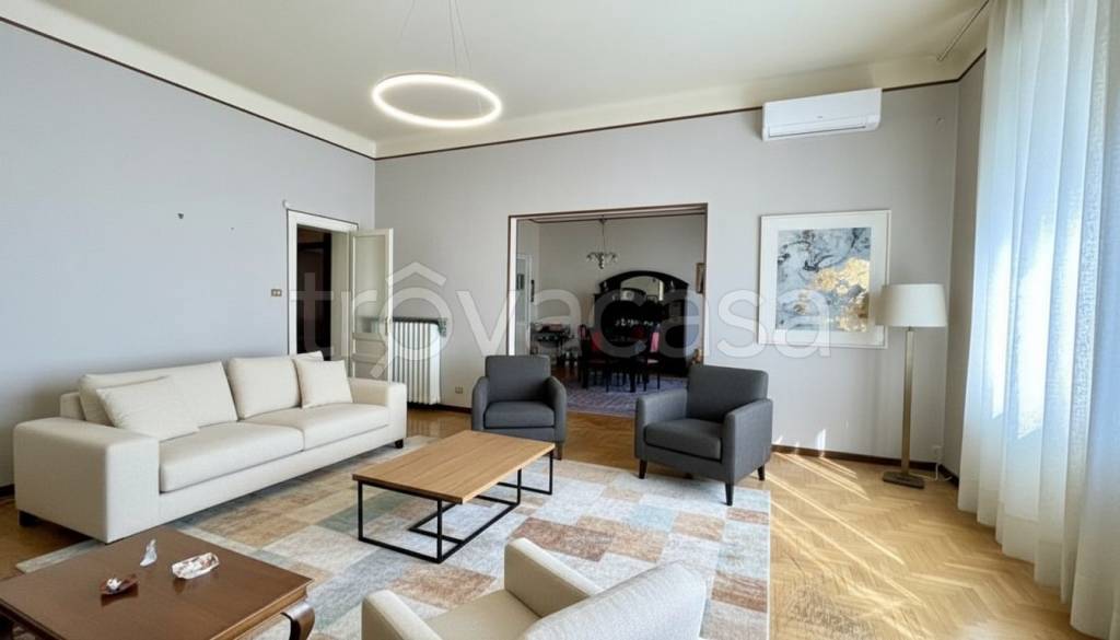 appartamento in vendita a Trieste in zona Città Vecchia