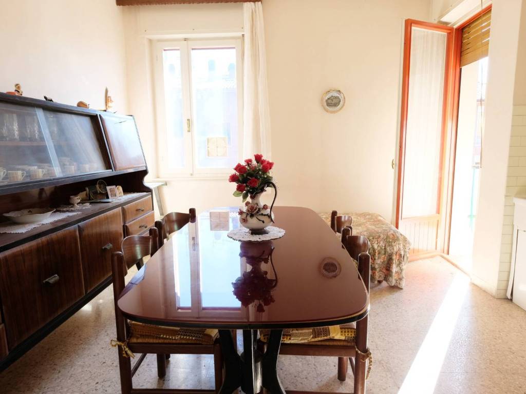 appartamento in vendita a Trieste in zona Borgo San Sergio