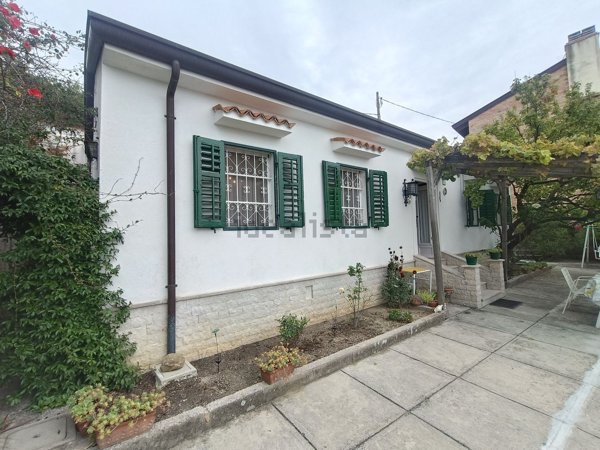 appartamento in vendita a Trieste in zona Roiano