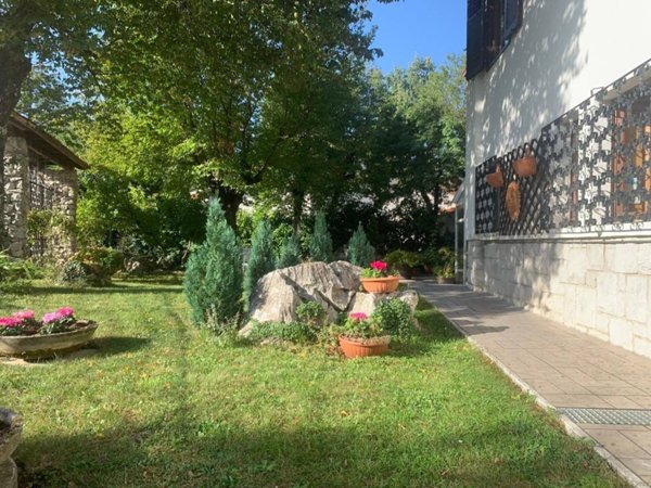 casa indipendente in vendita a Trieste in zona Basovizza