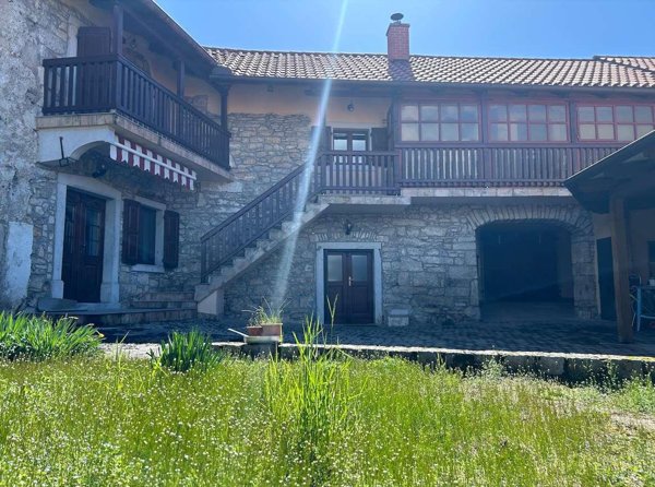 casa indipendente in vendita a Trieste in zona San Giusto