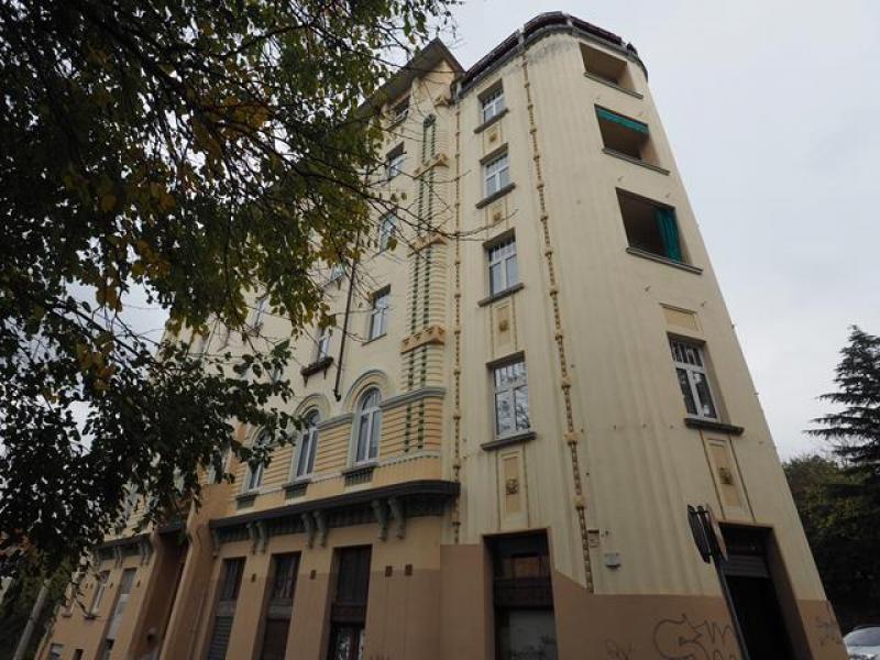 locale commerciale in vendita a Trieste in zona San Vito