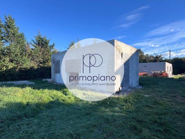 casa indipendente in vendita a Trieste in zona Trebiciano