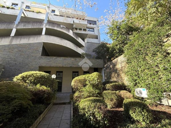 ufficio in vendita a Trieste