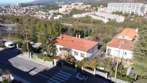 casa indipendente in vendita a Trieste in zona Cattinara