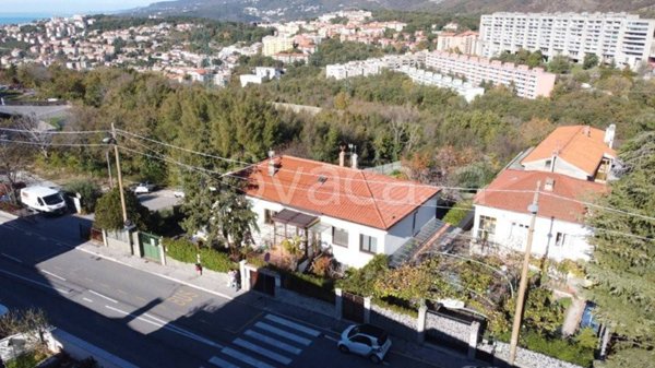 casa indipendente in vendita a Trieste in zona Cattinara