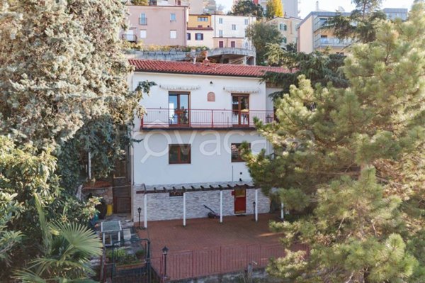 casa indipendente in vendita a Trieste in zona Roiano