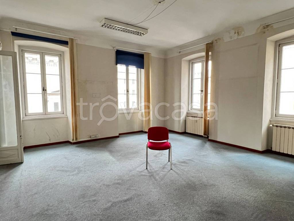 ufficio in vendita a Trieste in zona Borgo Teresiano