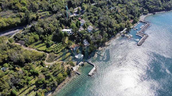 casa indipendente in vendita a Trieste