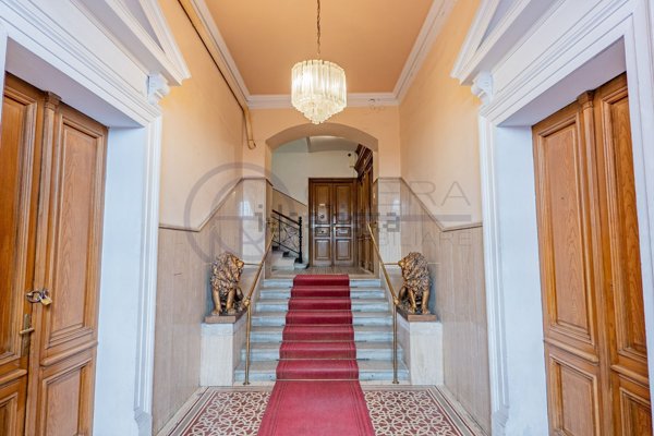 appartamento in vendita a Trieste in zona Barriera vecchia