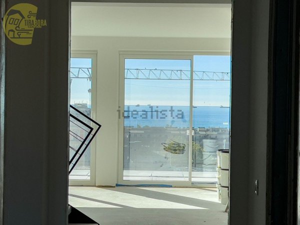 appartamento in vendita a Trieste in zona Borgo Teresiano