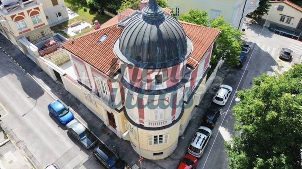 casa indipendente in vendita a Trieste in zona Rozzol